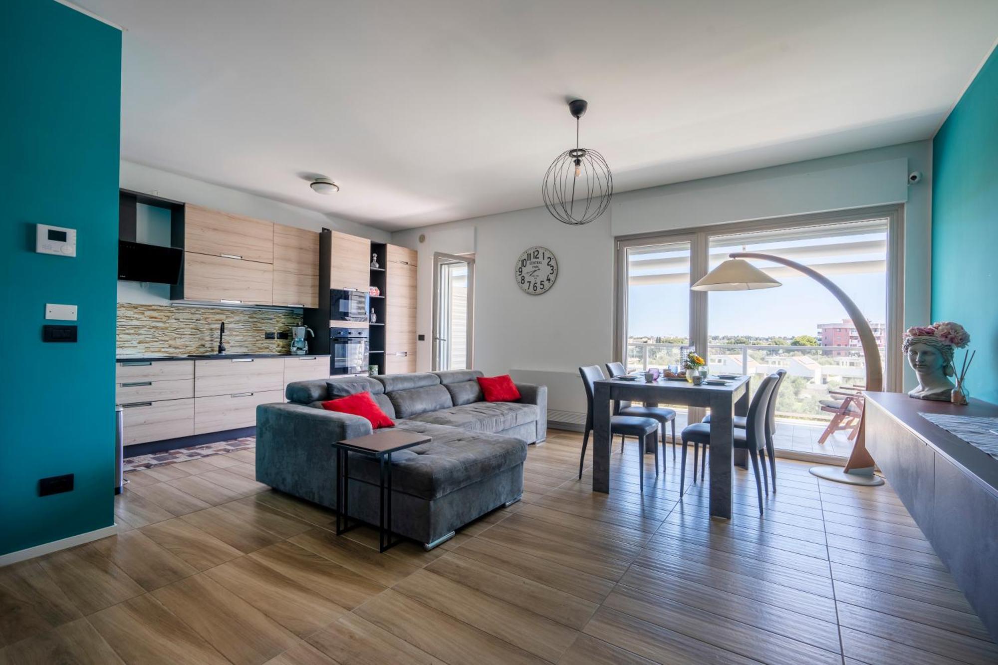 Kind Park - Sleek Apartment With Terrace & Parking Bari Buitenkant foto