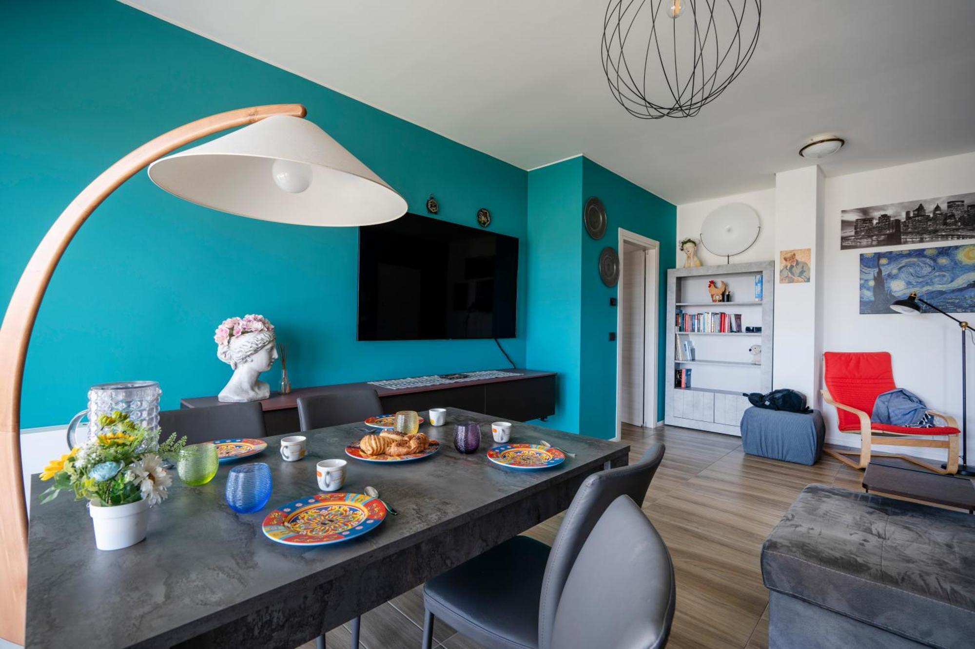 Kind Park - Sleek Apartment With Terrace & Parking Bari Buitenkant foto