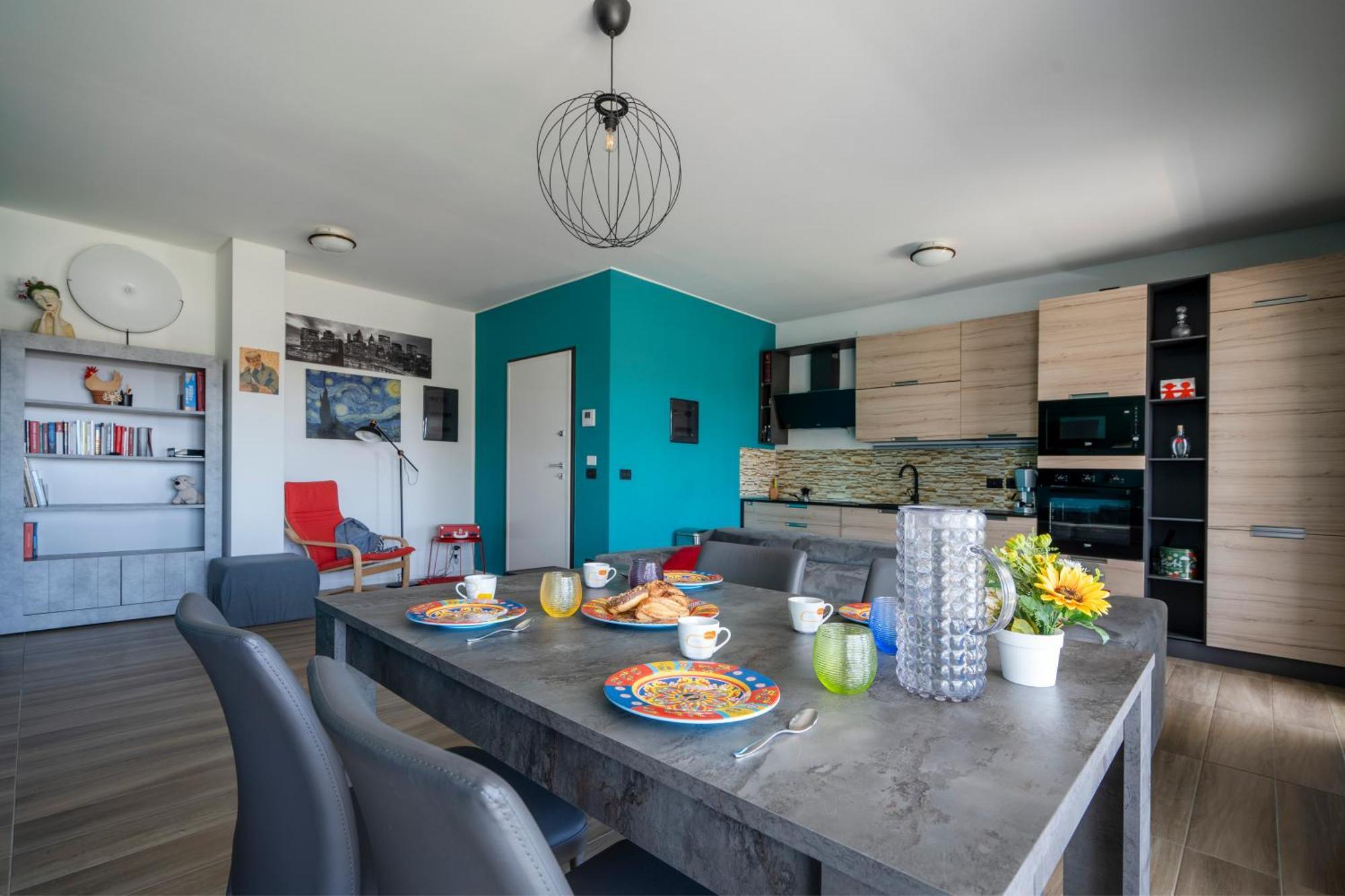 Kind Park - Sleek Apartment With Terrace & Parking Bari Buitenkant foto